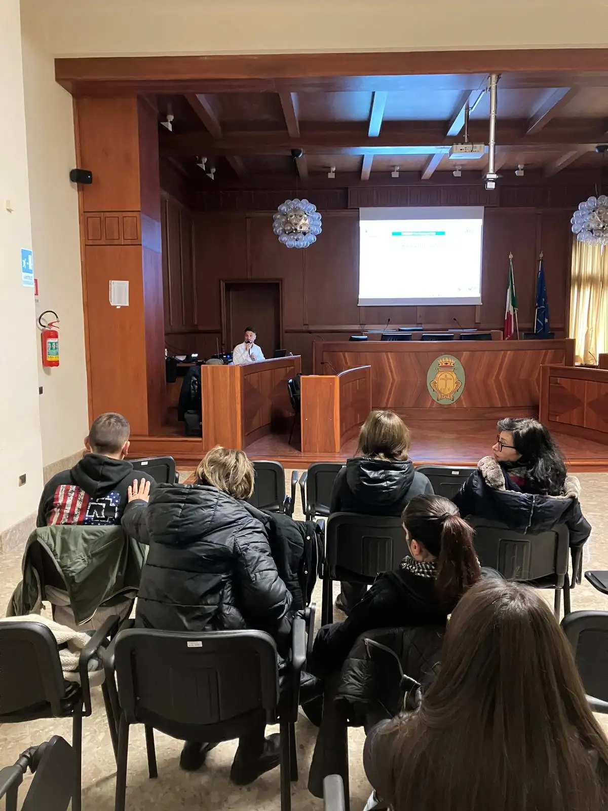 325a2d2c-175c-477d-86f5-d60c37b50ec8 325a2d2c-175c-477d-86f5-d60c37b50ec8